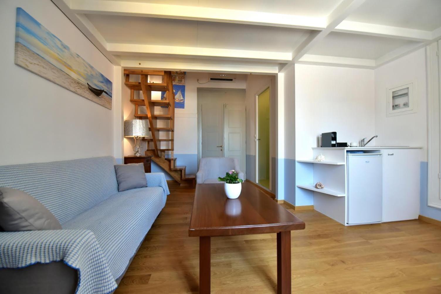 Douskos Guesthouse Hydra  Extérieur photo