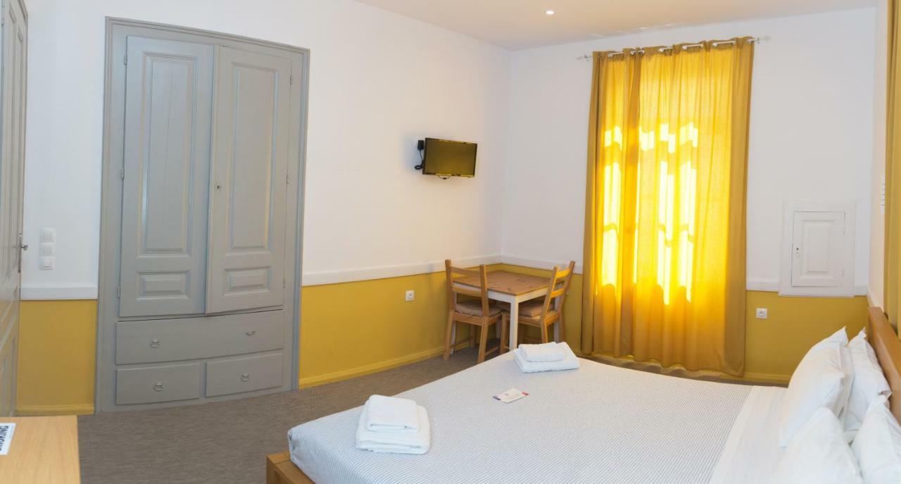 Douskos Guesthouse Hydra  Extérieur photo